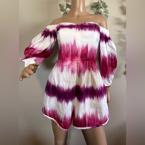 AMUR Ariadne Off Shoulder Romper - Picture 3 of 9